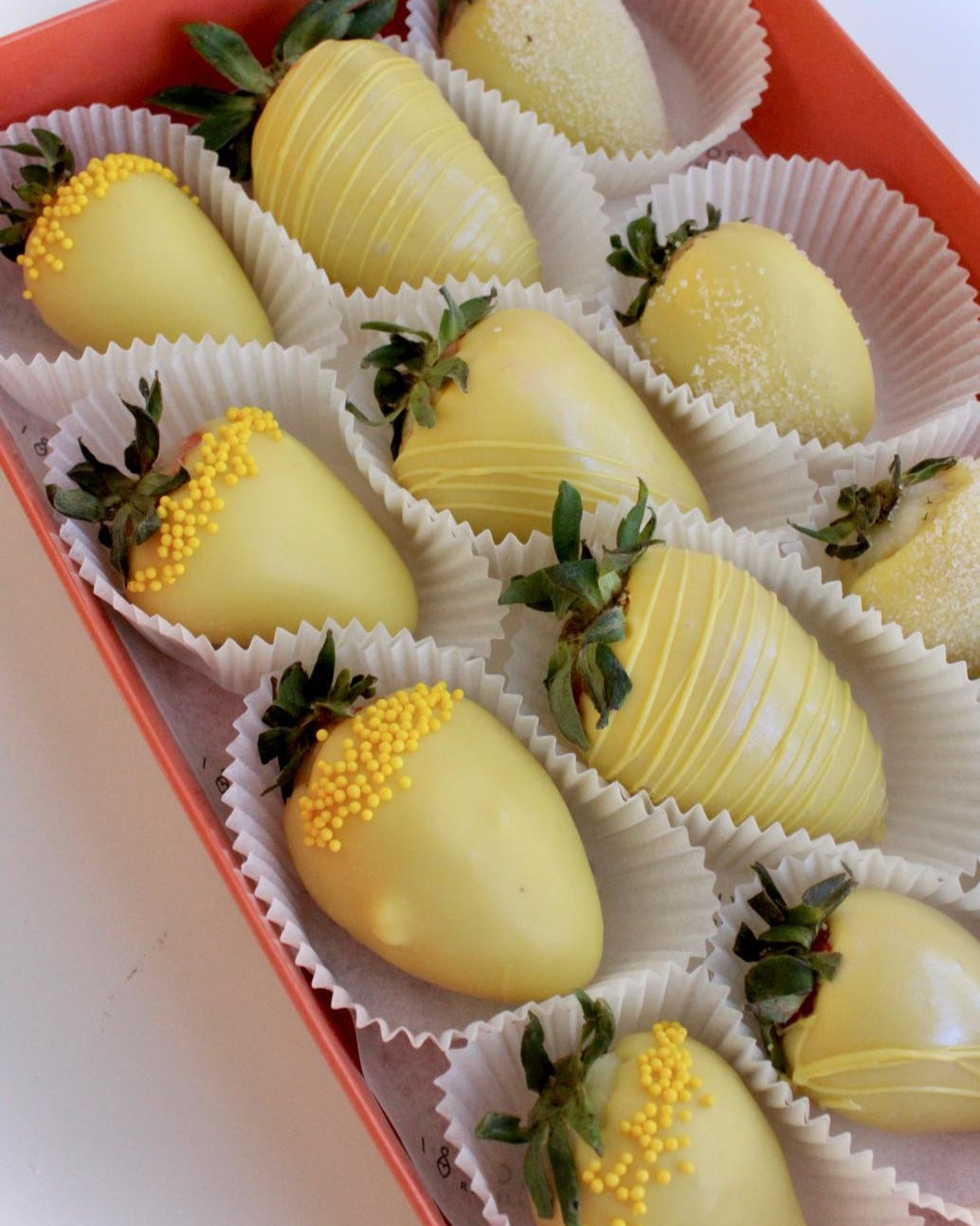 Yellow Blossoms │Fresas cubiertas con chocolate - 1800 Motivos