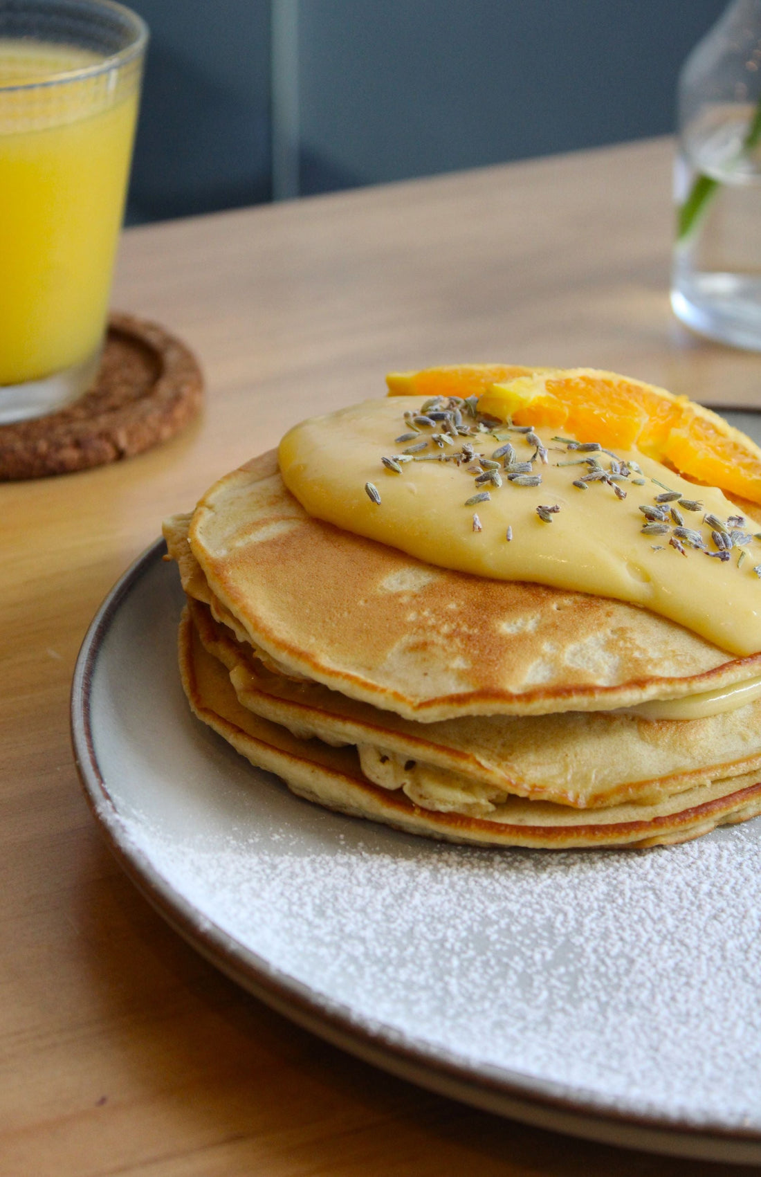 Brunch Irresistible: Jueves de Pancakes 2x1, la Excusa Perfecta para Reunirse