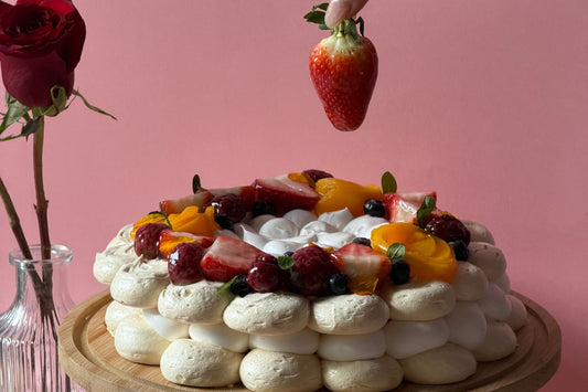 Pavlova de Frutos Rojos - MOTIVOS