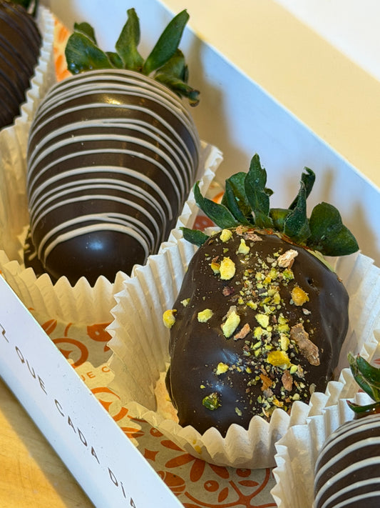 Berry Bombs| Fresas rellenas - MOTIVOS